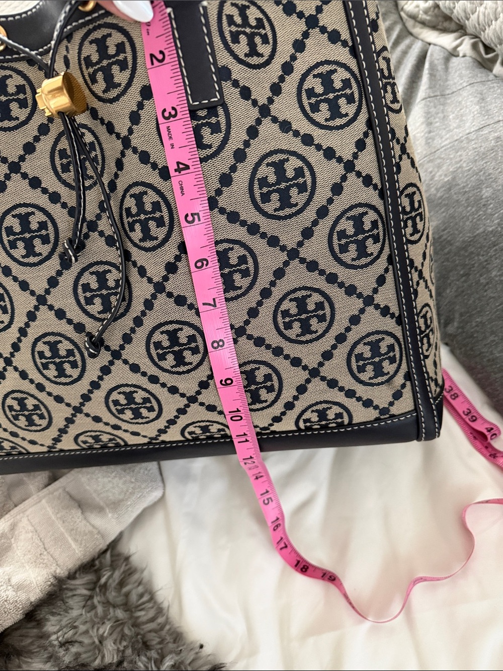 Tory Burch T Monogram Jacquard Tote - Picture 6 of 9